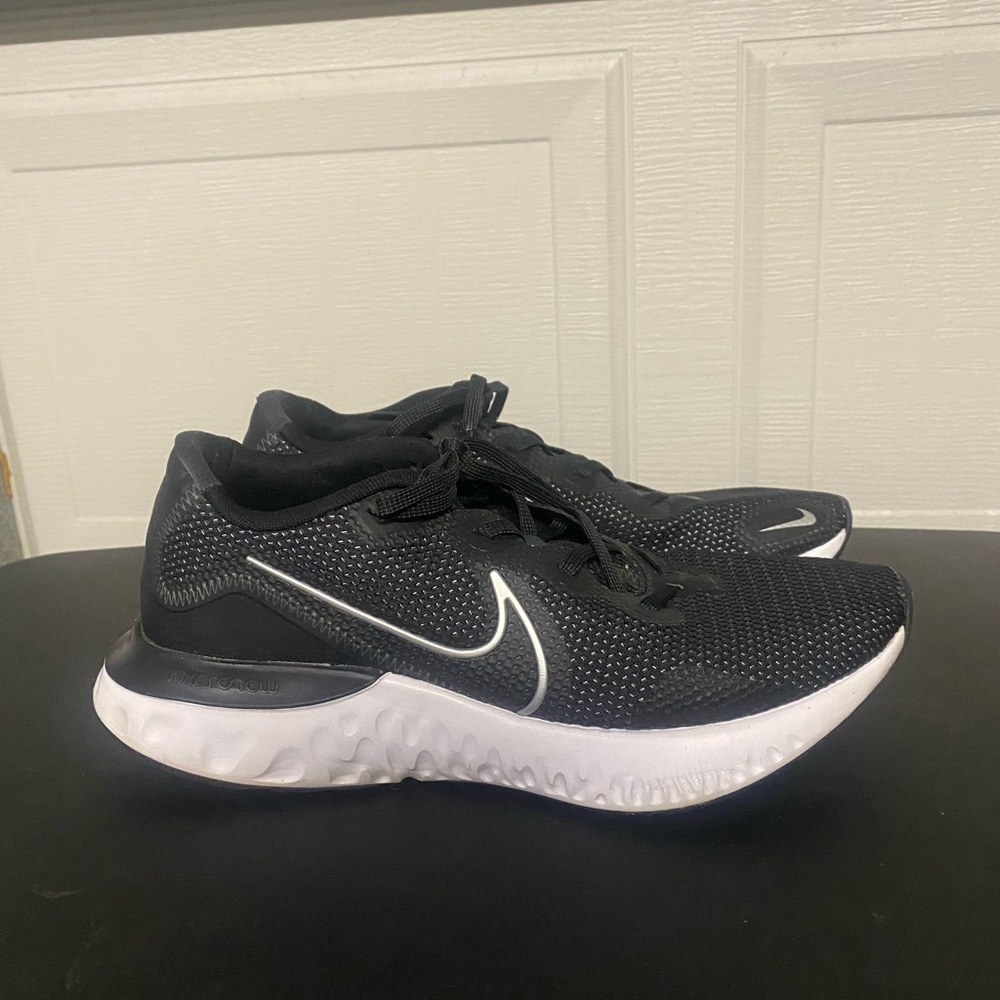 Nike Men's Renew Run Running Shoes Size 11